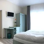 Kastanienhof Garni Hotel 3*