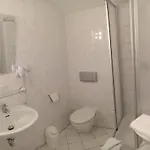 Kastanienhof Garni Hotel Zinnowitz