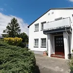 Kastanienhof Garni Hotel