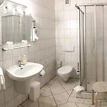 Kastanienhof Garni Hotel 3*