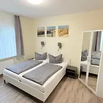 Kastanienhof Garni Hotel Zinnowitz