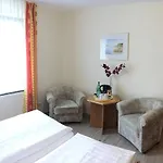 Hotel Kastanienhof Garni