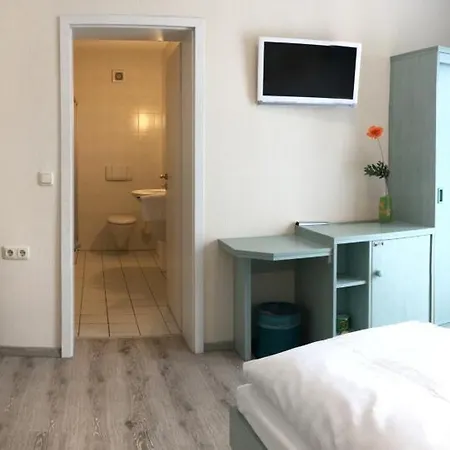 Kastanienhof Garni Hotel 3*