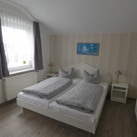 Hotel Kastanienhof Garni Zinnowitz