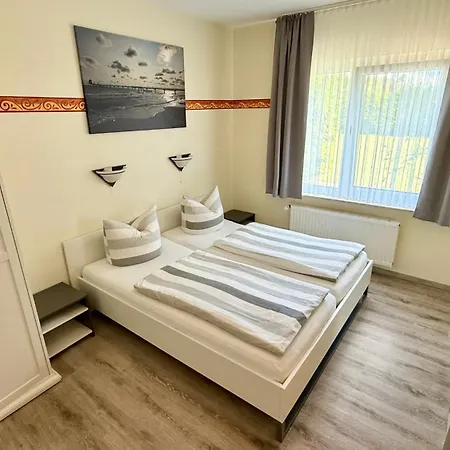 Kastanienhof Garni Hotel Zinnowitz