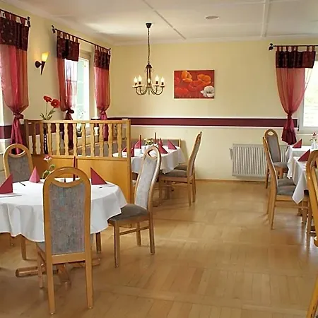 Kastanienhof Garni Hotell Zinnowitz