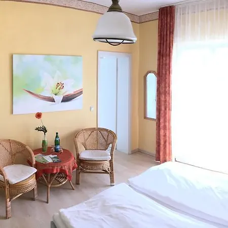 Kastanienhof Garni 3*