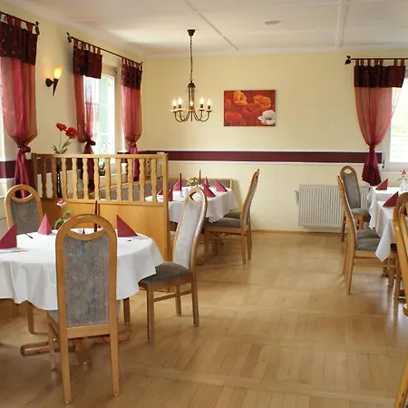 Hotel Kastanienhof Garni Zinnowitz